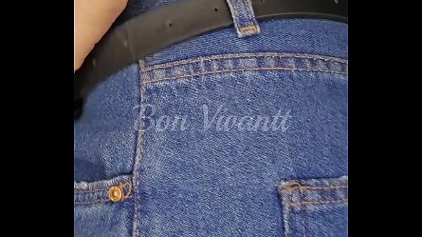 MILF Gostosa Da Bunda Grande Fazendo Squirt Na Camera Para O Enteado (COMPLETO NO RED)