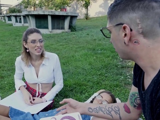 RIM4K. Ass Eating Looks Great