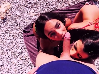 Two Latinas in a threesome on the Rosa Rozita beach